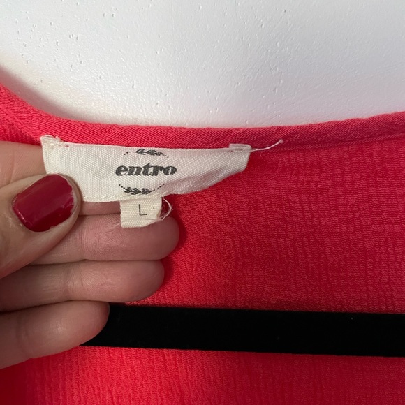 Boutique cutout tank - Picture 4 of 4